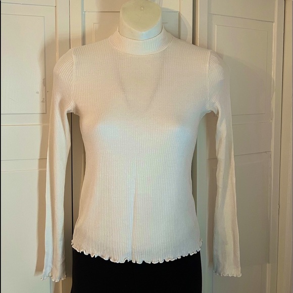 bp Tops - Mock neck crop top